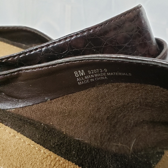 Aerosole Women's Size 8 Dress Shoe - Picture 6 of 13